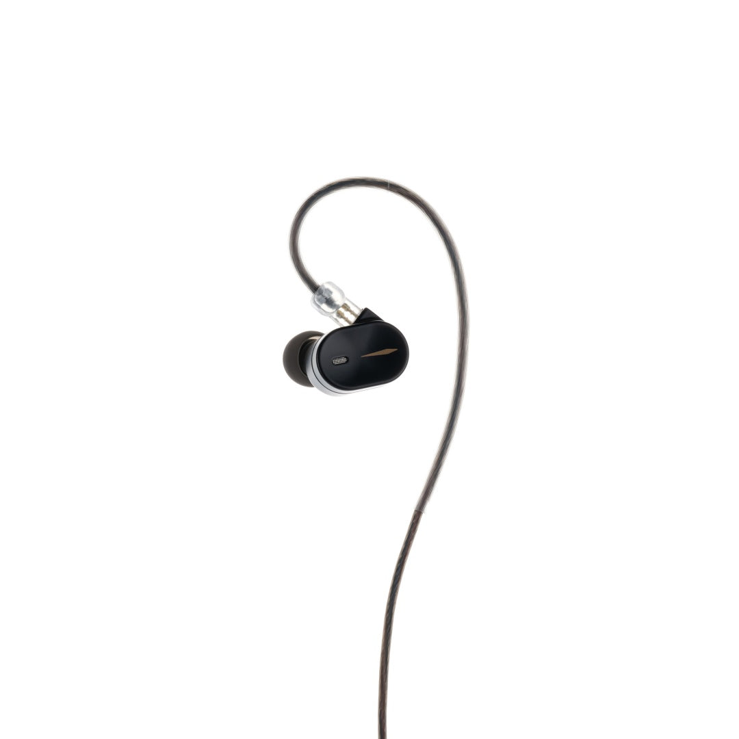 MOONDROP CHU III earphone, product photograph